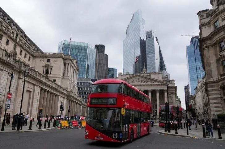 Painel eletrônico com cotações da Bolsa de Londres