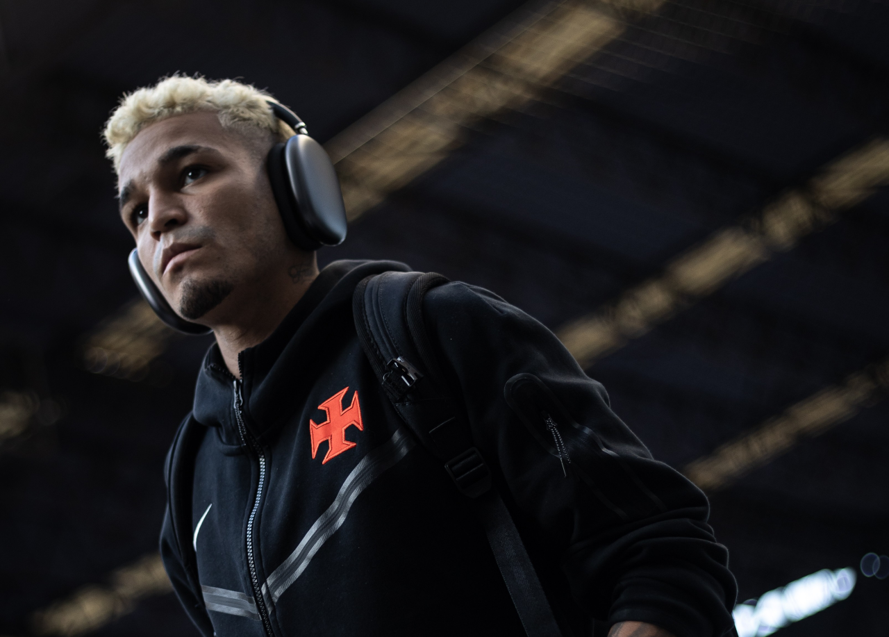 Adson em ação pelo Vasco