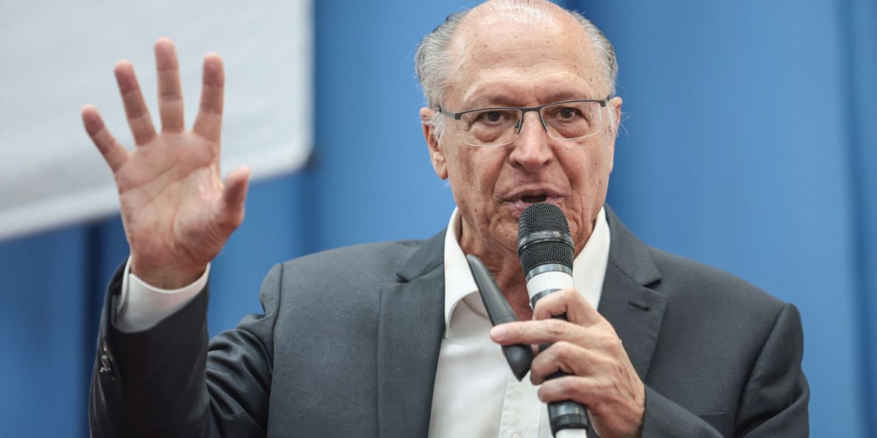 Geraldo Alckmin em entrevista após evento em São Paulo
