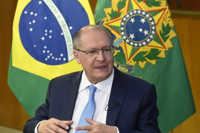 Geraldo Alckmin falando em evento