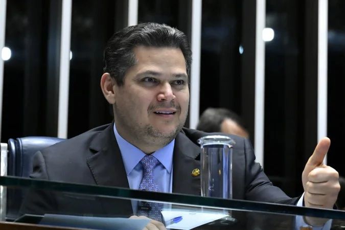 Davi Alcolumbre no plenário do Senado