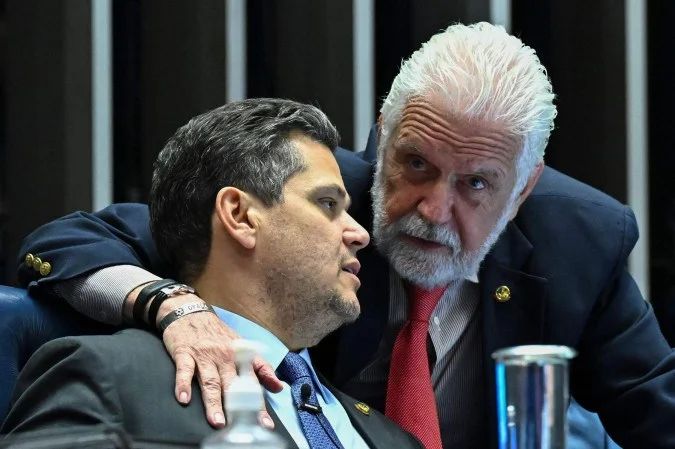 Operação da Polícia Federal atinge Jaques Wagner