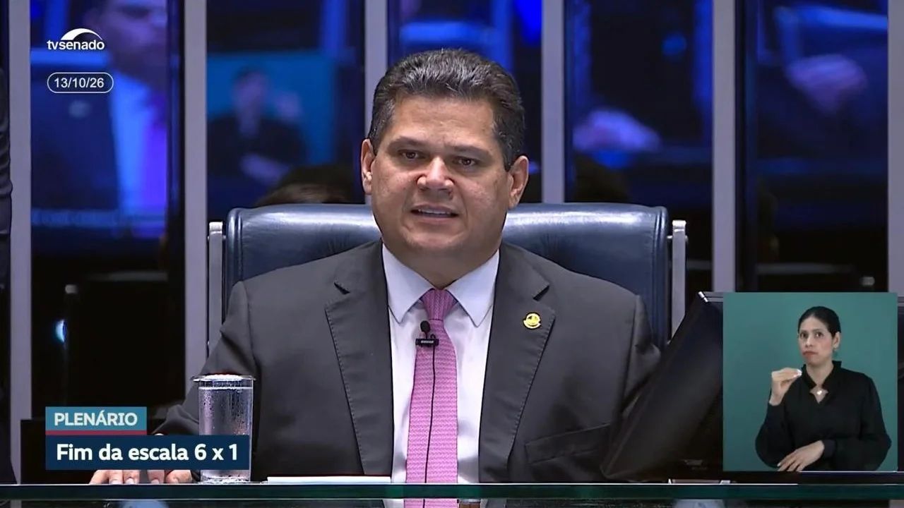 Davi Alcolumbre no plenário do Senado