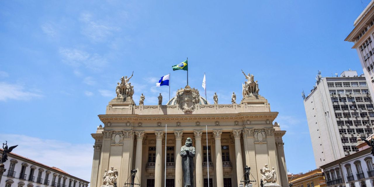 Plenário da Alerj durante votação