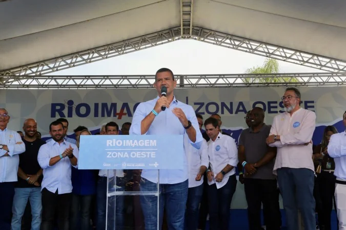 Douglas Ruas na Alerj durante sessão