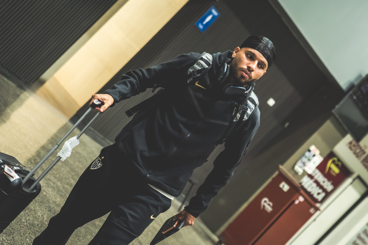 Alexsander em ação pelo Atlético-MG