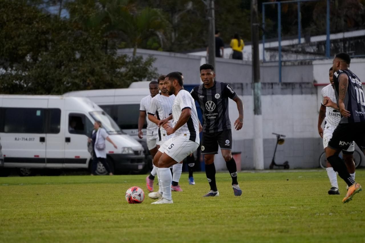 Torcida do Americano no Aryzão