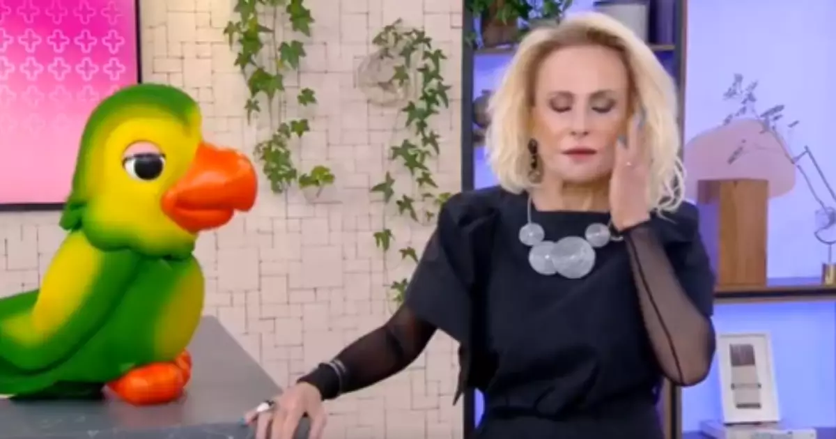 Ana Maria Braga visivelmente emocionada no estúdio do Mais Você