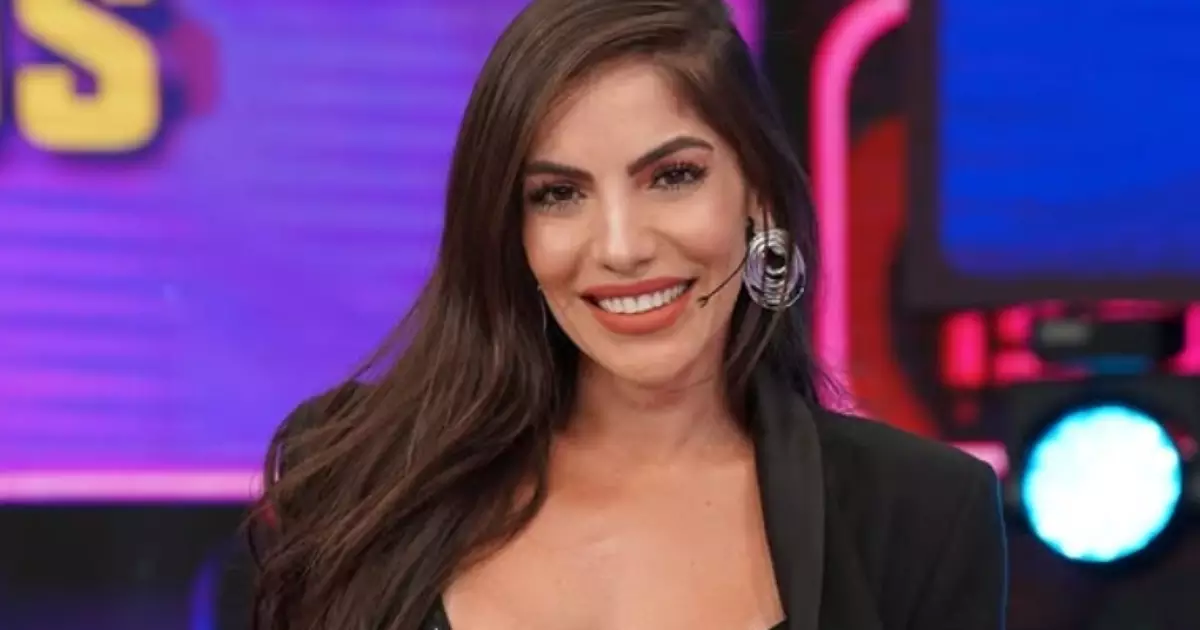 Anamara Barreira sorrindo em evento