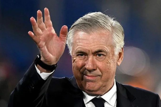 Carlo Ancelotti em atividade com a seleção brasileira