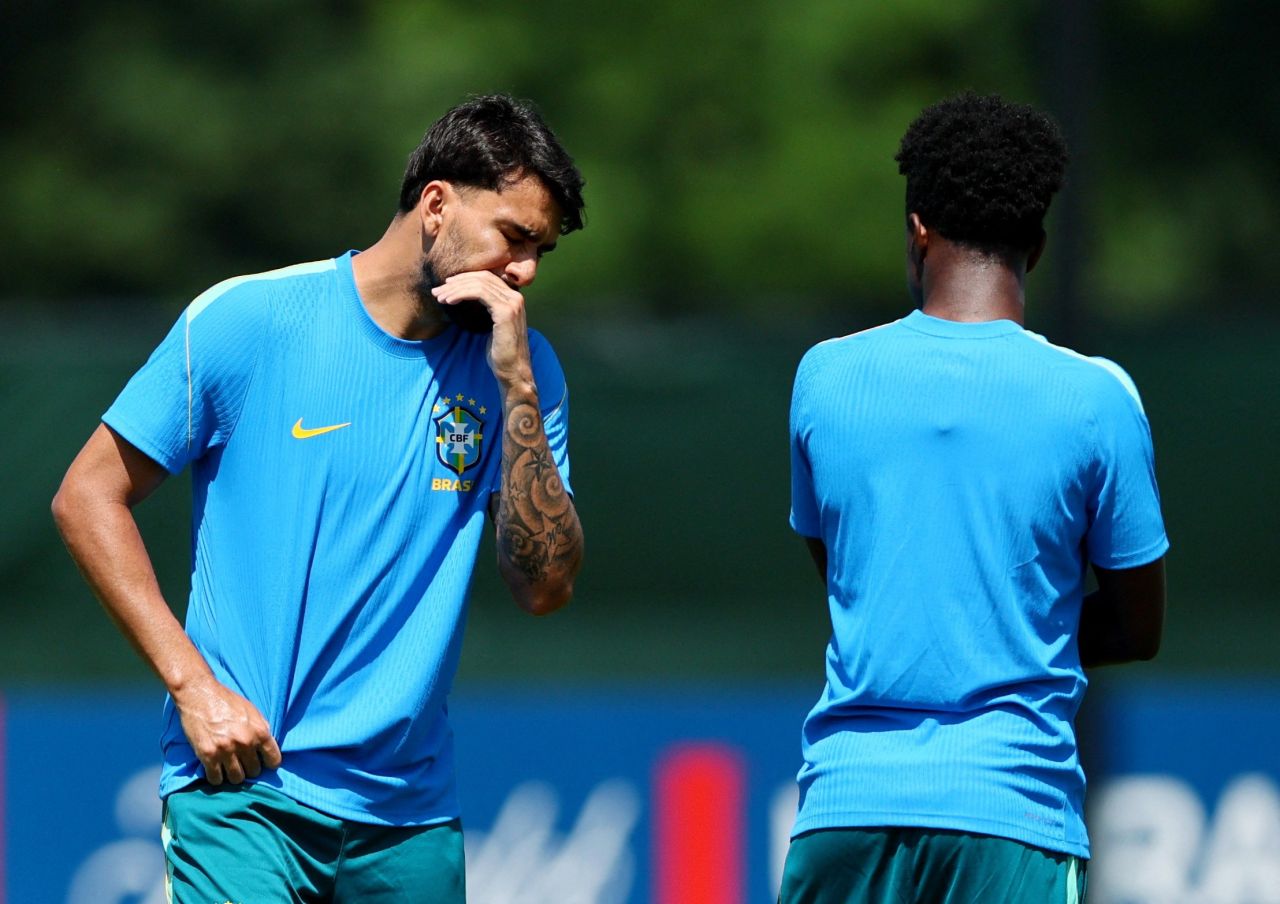 Treino da seleção brasileira antes da estreia