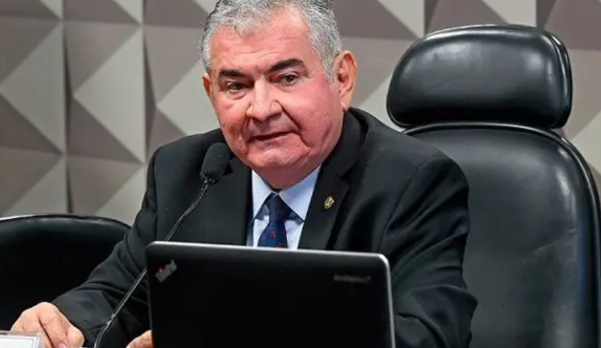 Ângelo Coronel em evento político
