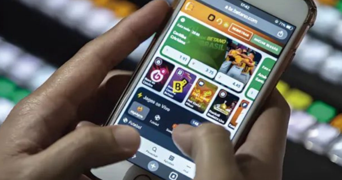 Clientes em loja de varejo