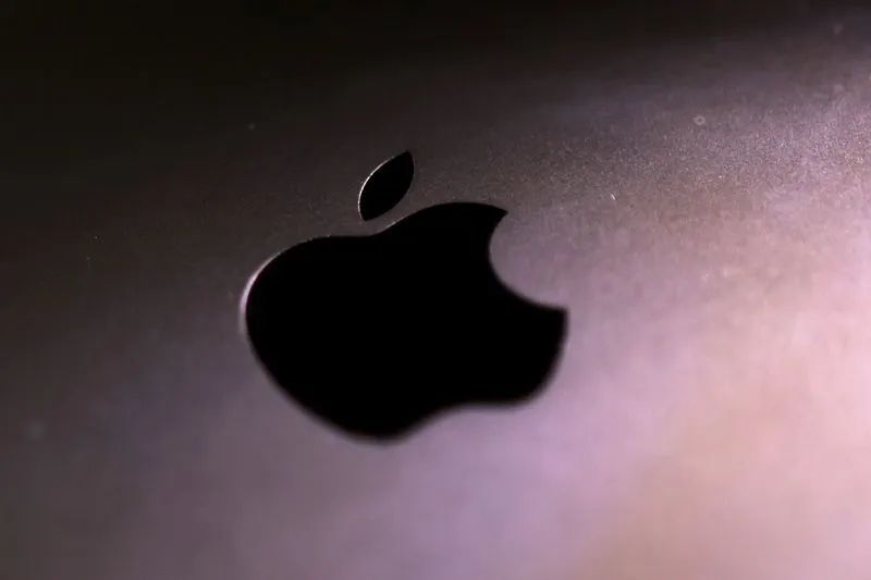 Documento judicial sobre disputa entre Apple e OpenAI