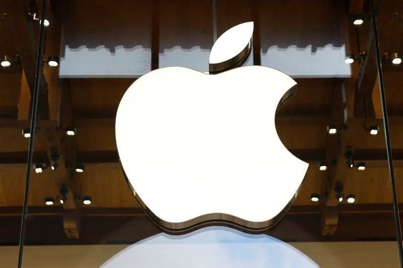 John Ternus assume comando da Apple