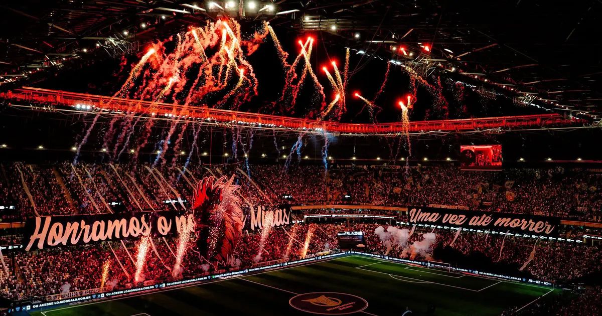 Torcida na Arena MRV durante partida do Atlético