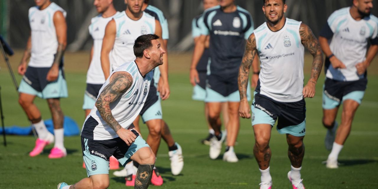 Treino da seleção argentina antes de enfrentar a Jordânia