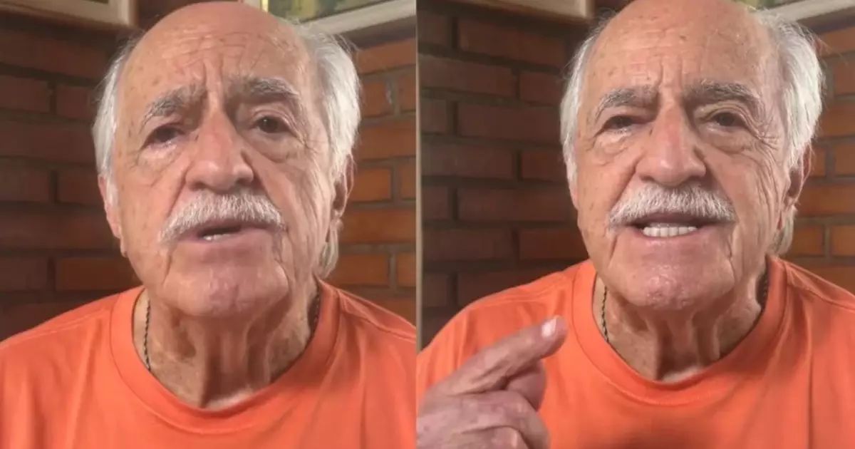 Ary Fontoura em foto sorridente