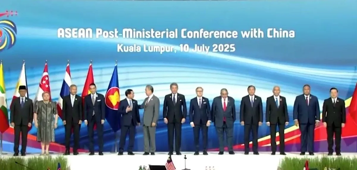 Ministros das finanças reunidos em Samarkand