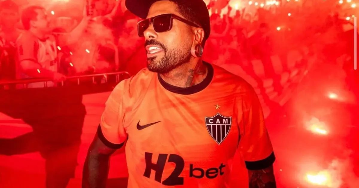 Camisa laranja do Atlético-MG em mostra