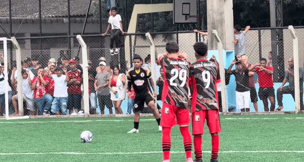 Atlético Maneiro celebra o título da Copa do Pato
