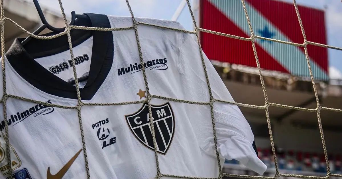 Jogadores do Atlético aquecendo no Mangueirão
