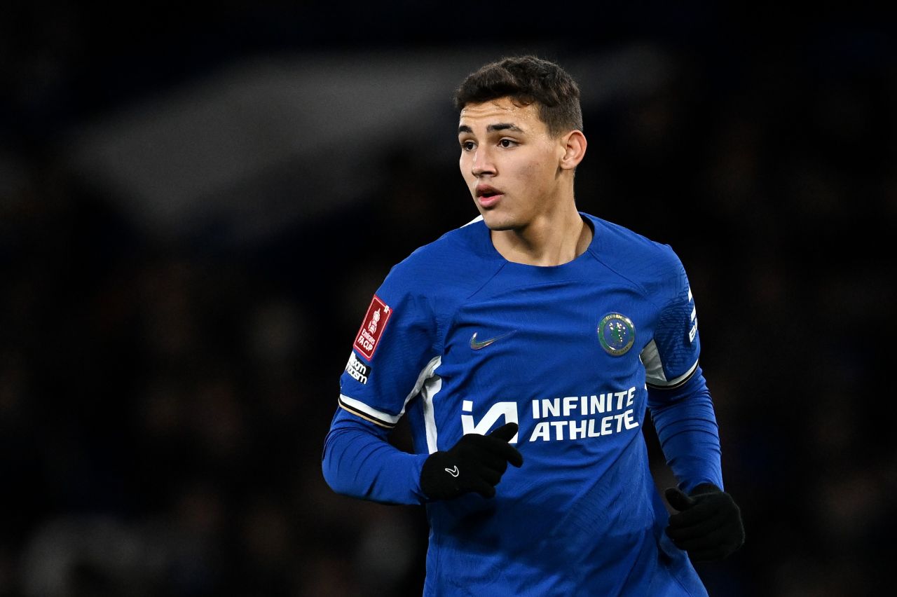 Deivid Washington em ação pelo Chelsea
