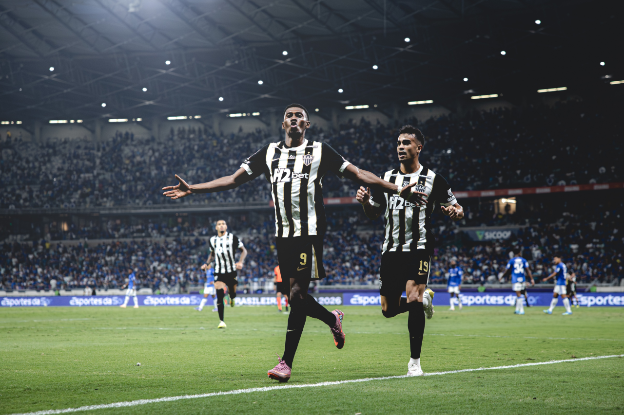 Jogadores do Atlético-MG comemoram gol no Mineirão