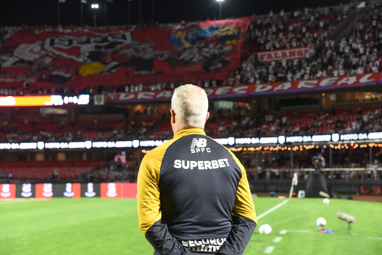 Atlético-MG comemorando durante a partida contra o Grêmio