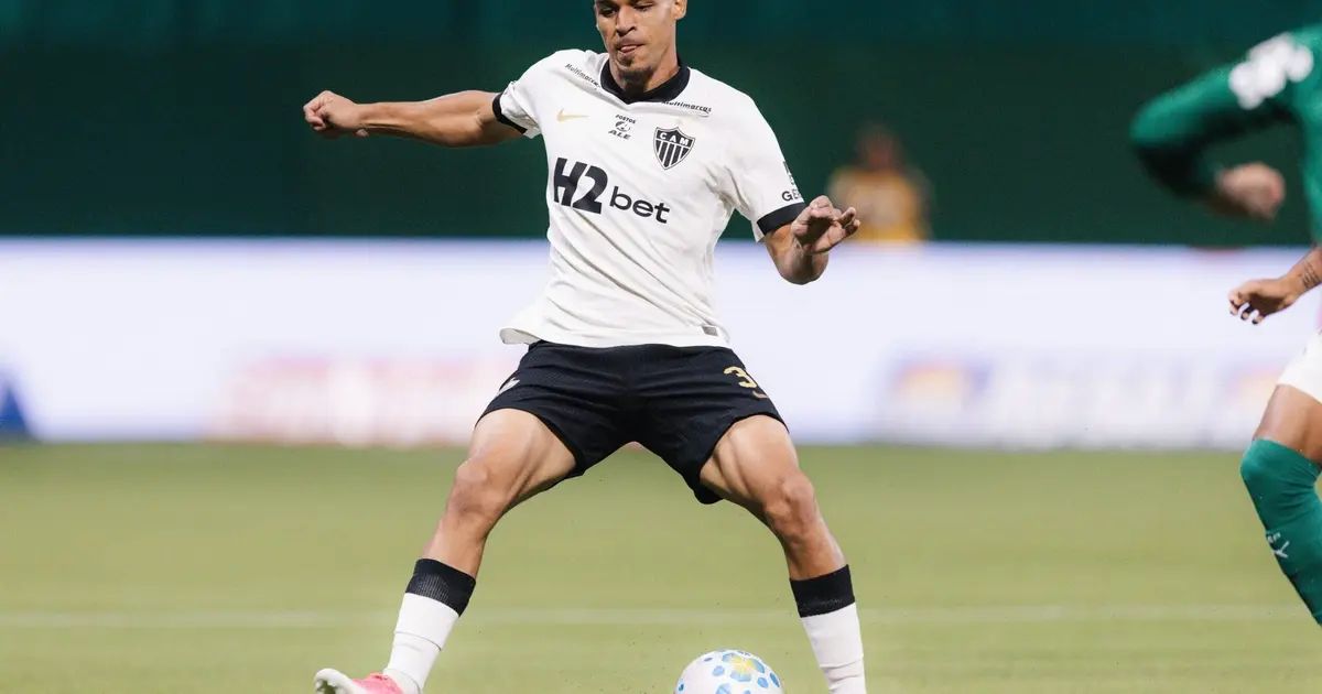 Igor Gomes comemora o gol da vitória do Atlético-MG
