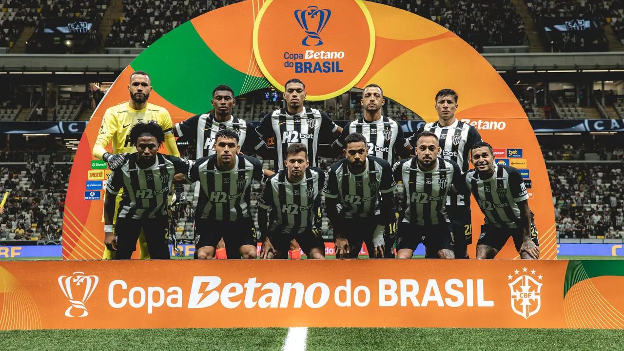 Jogadores do Atlético comemoram classificação