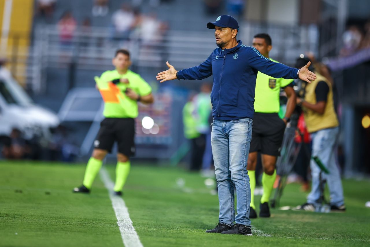 Alexandre Mendes, auxiliar técnico do Grêmio
