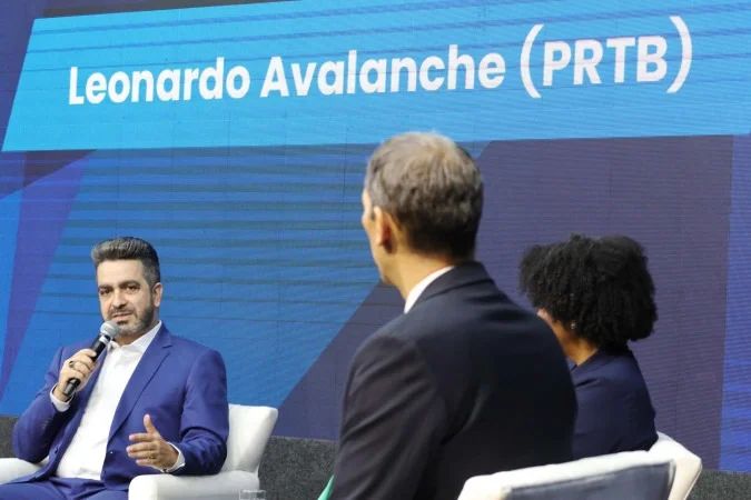 Leonardo Avalanche durante sabatina