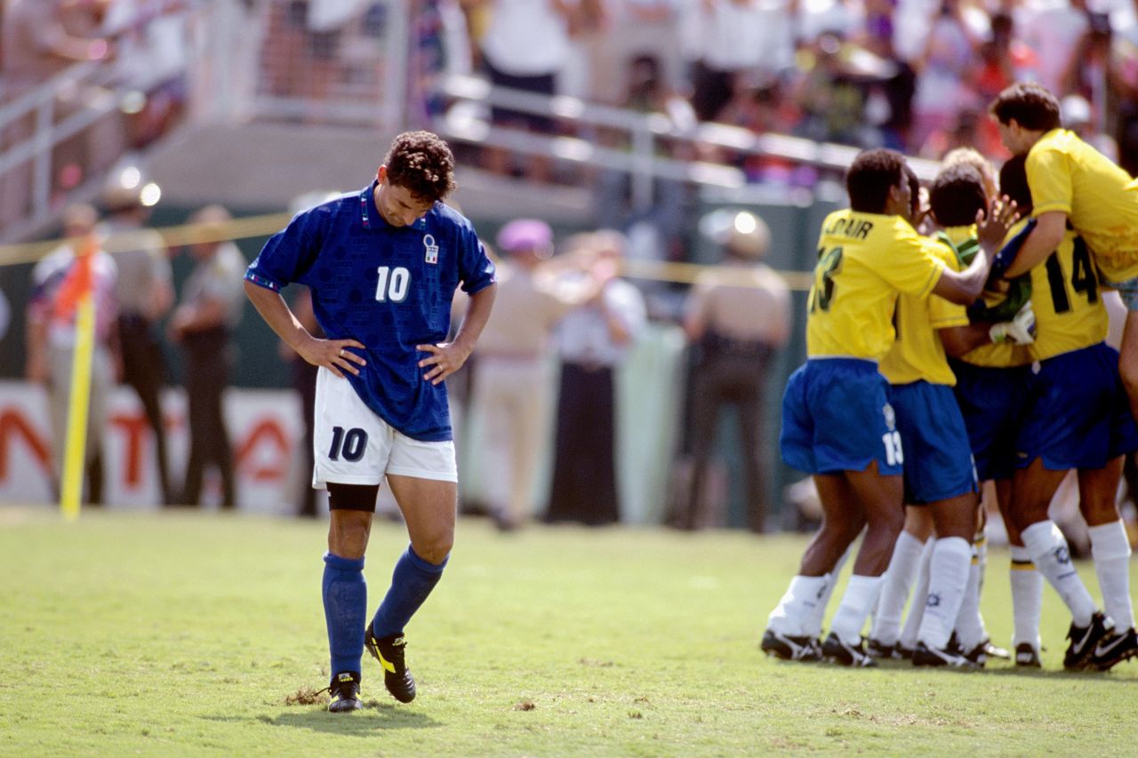 Roberto Baggio após o pênalti perdido na final de 1994