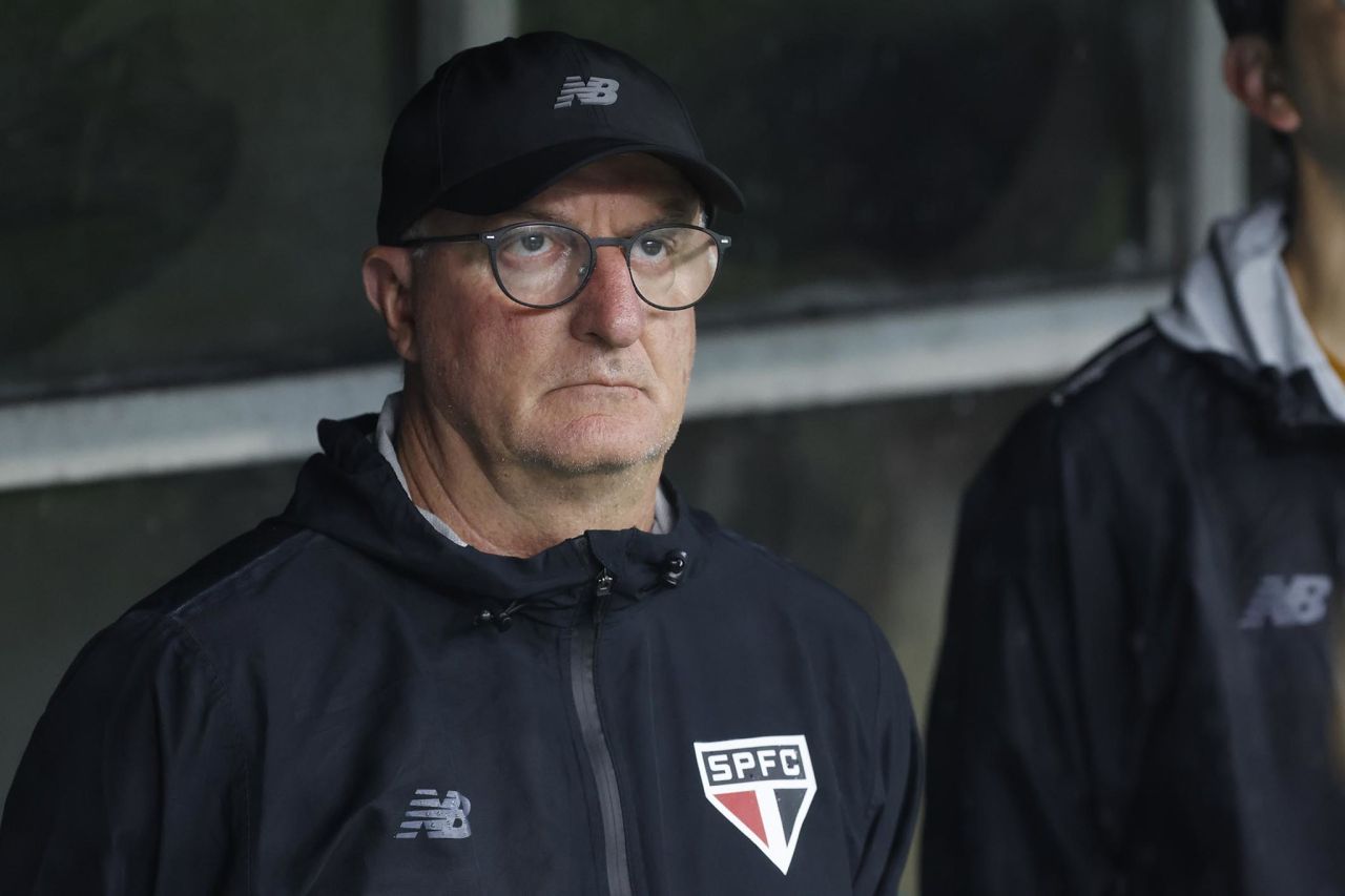 Jogadores do São Paulo lamentam falhas defensivas após gol do Bahia