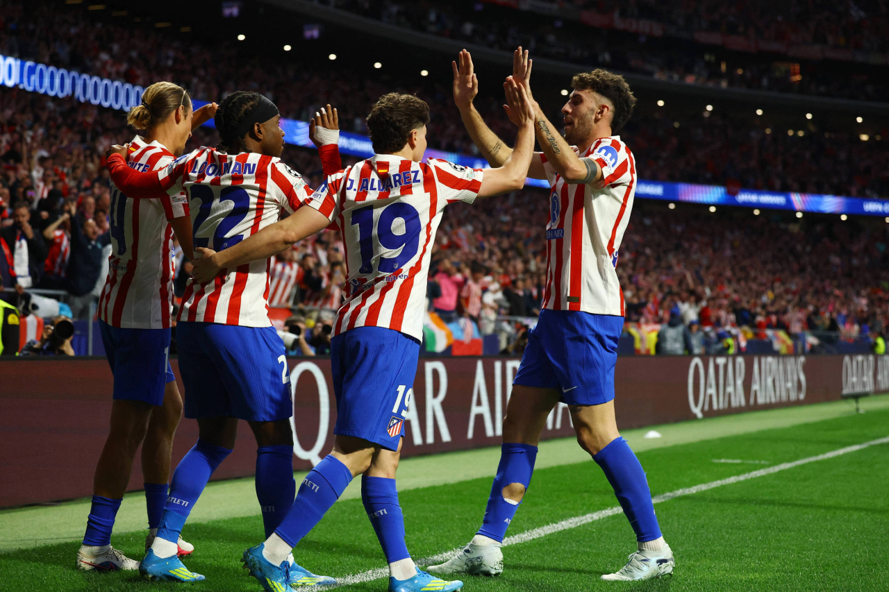 Jogadores do Atlético comemoram classificação