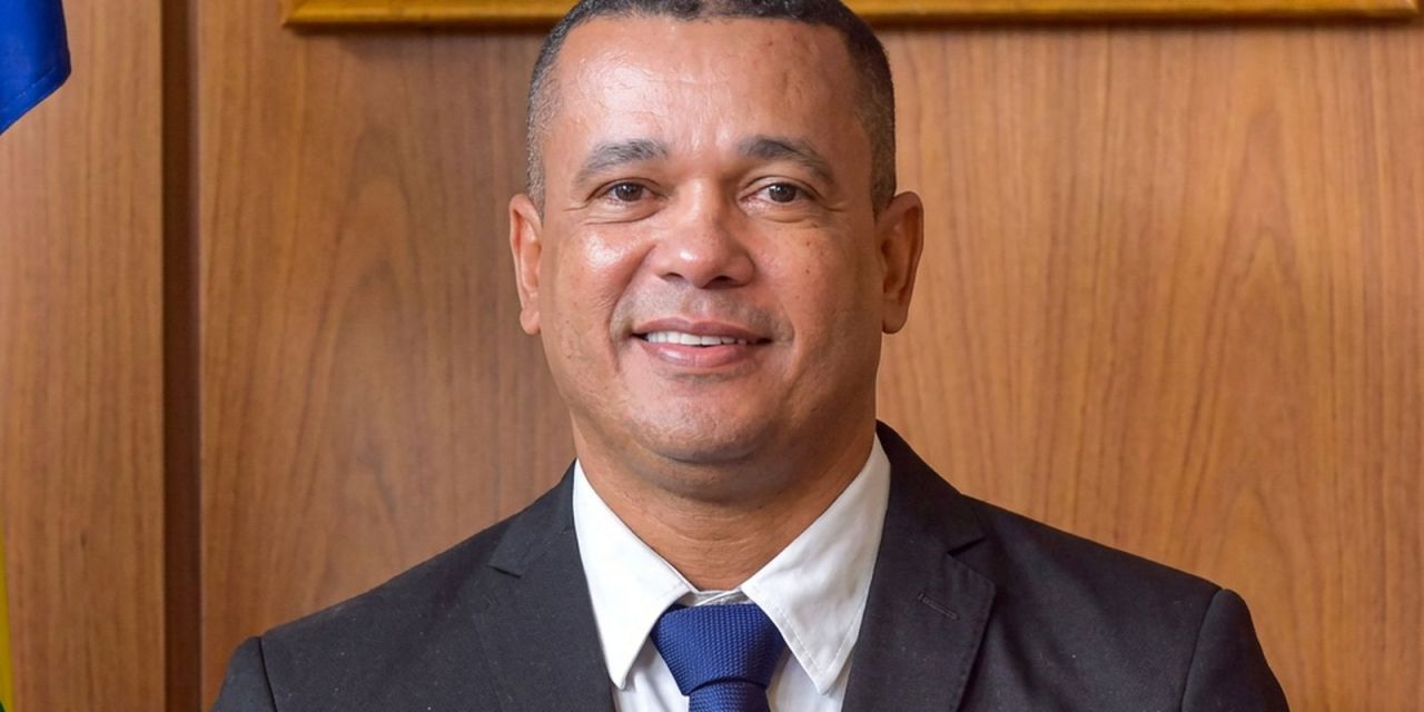Prefeito Rigo Teles e secretário afastado