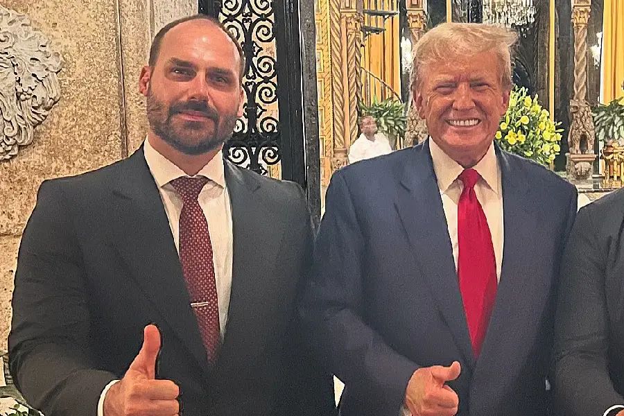 Eduardo Bolsonaro em reunião nos EUA