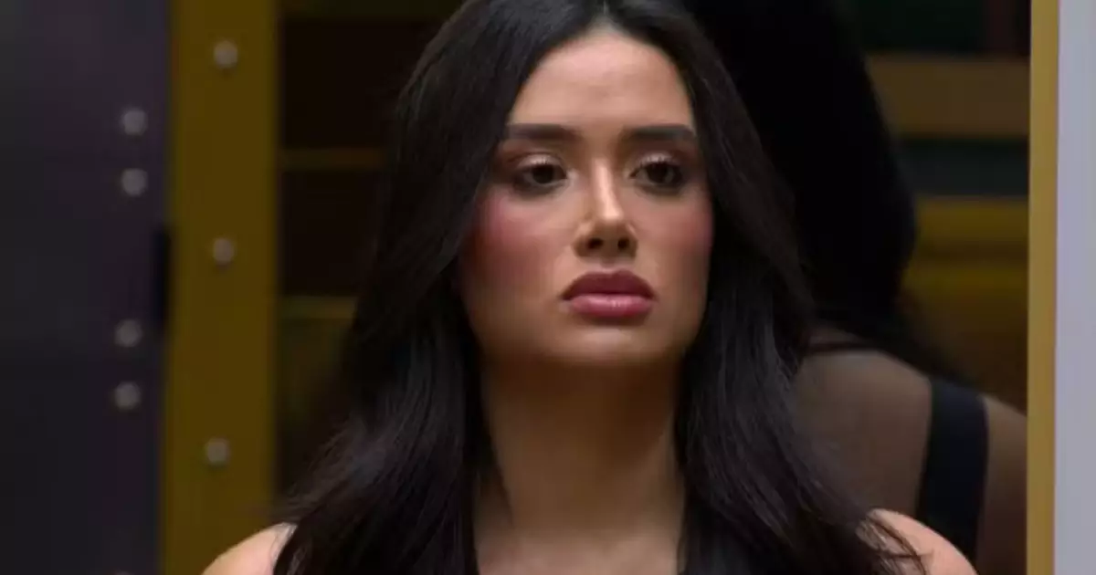 Ana Paula Renault e Milena abraçam Jordana após eliminação no BBB 26