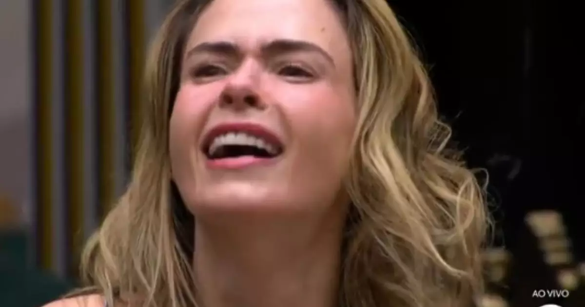 Ana Paula Renault emocionada na final do BBB 26