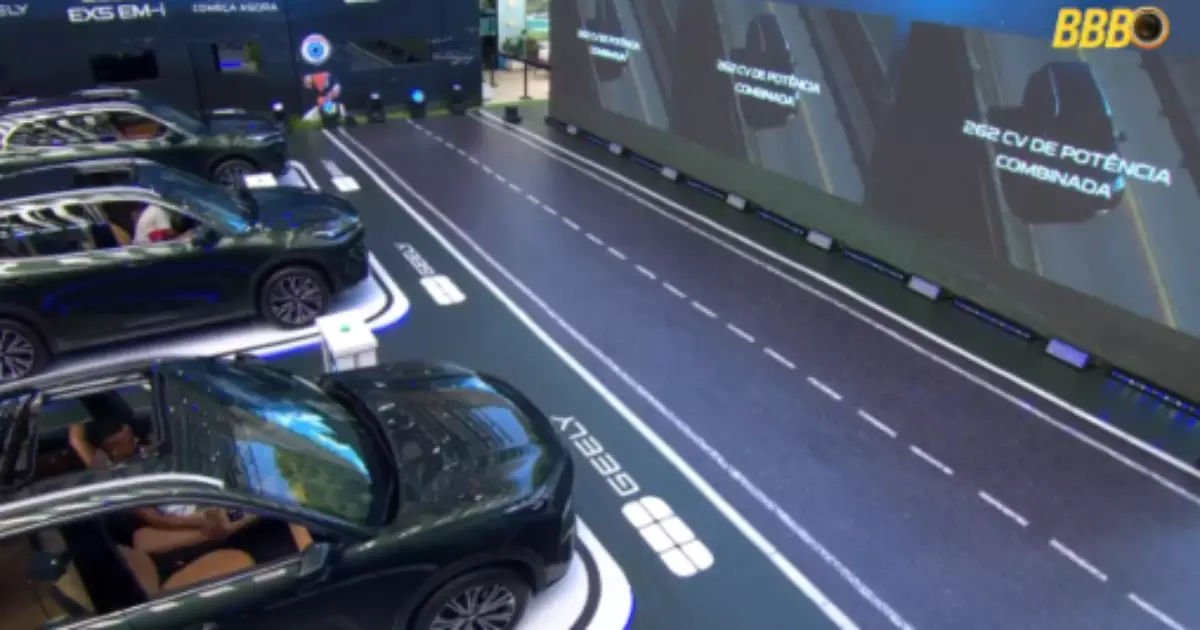 Participantes na Prova do Finalista do BBB 26 em carros
