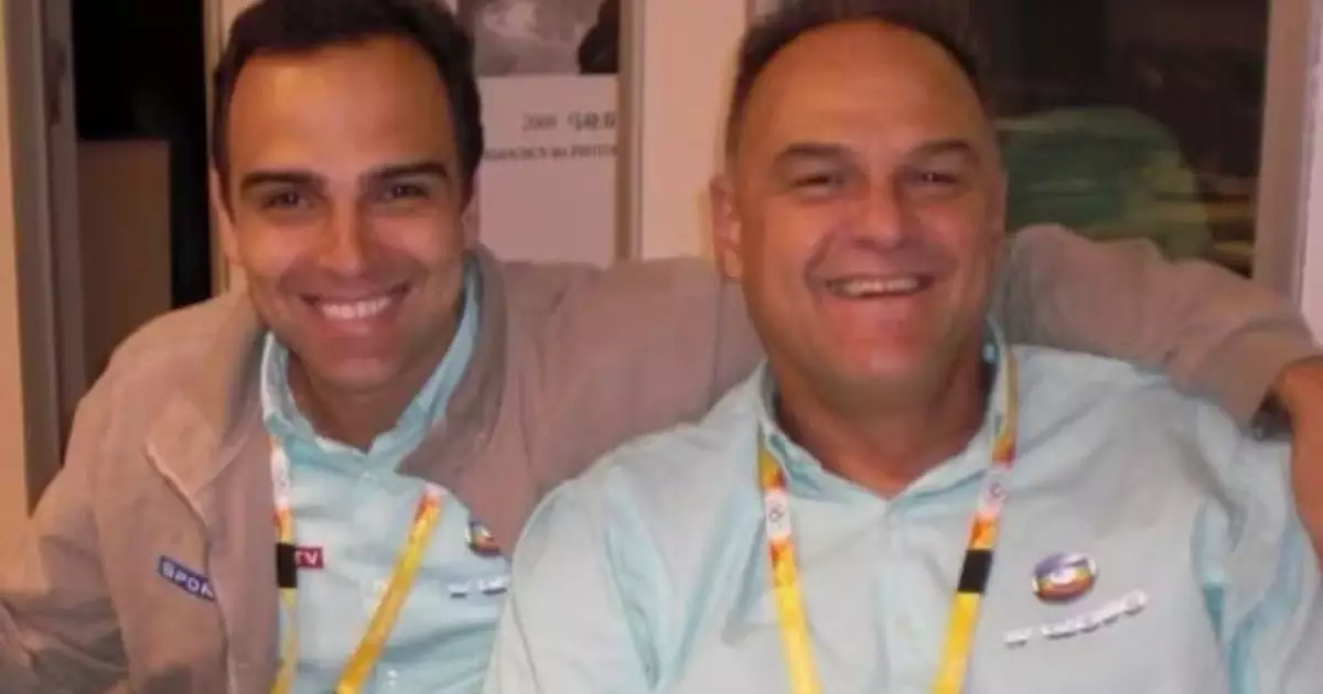 Tadeu Schmidt no palco do Big Brother Brasil