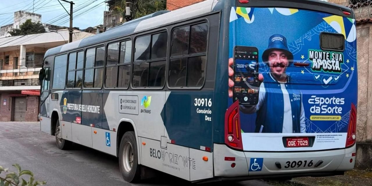Anúncio de apostas com área reservada para alerta de risco