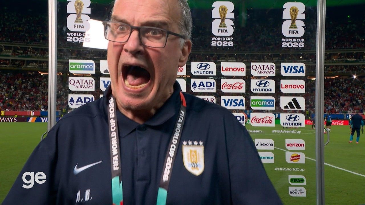 Marcelo Bielsa em coletiva após partida do Uruguai