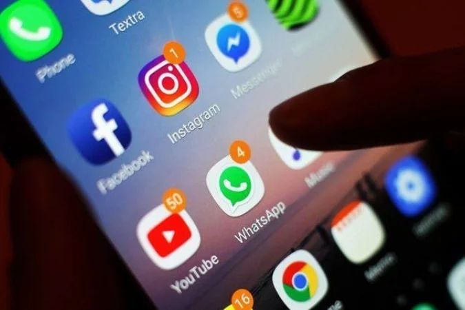 Tela do Instagram com aviso de publicação indisponível no Brasil