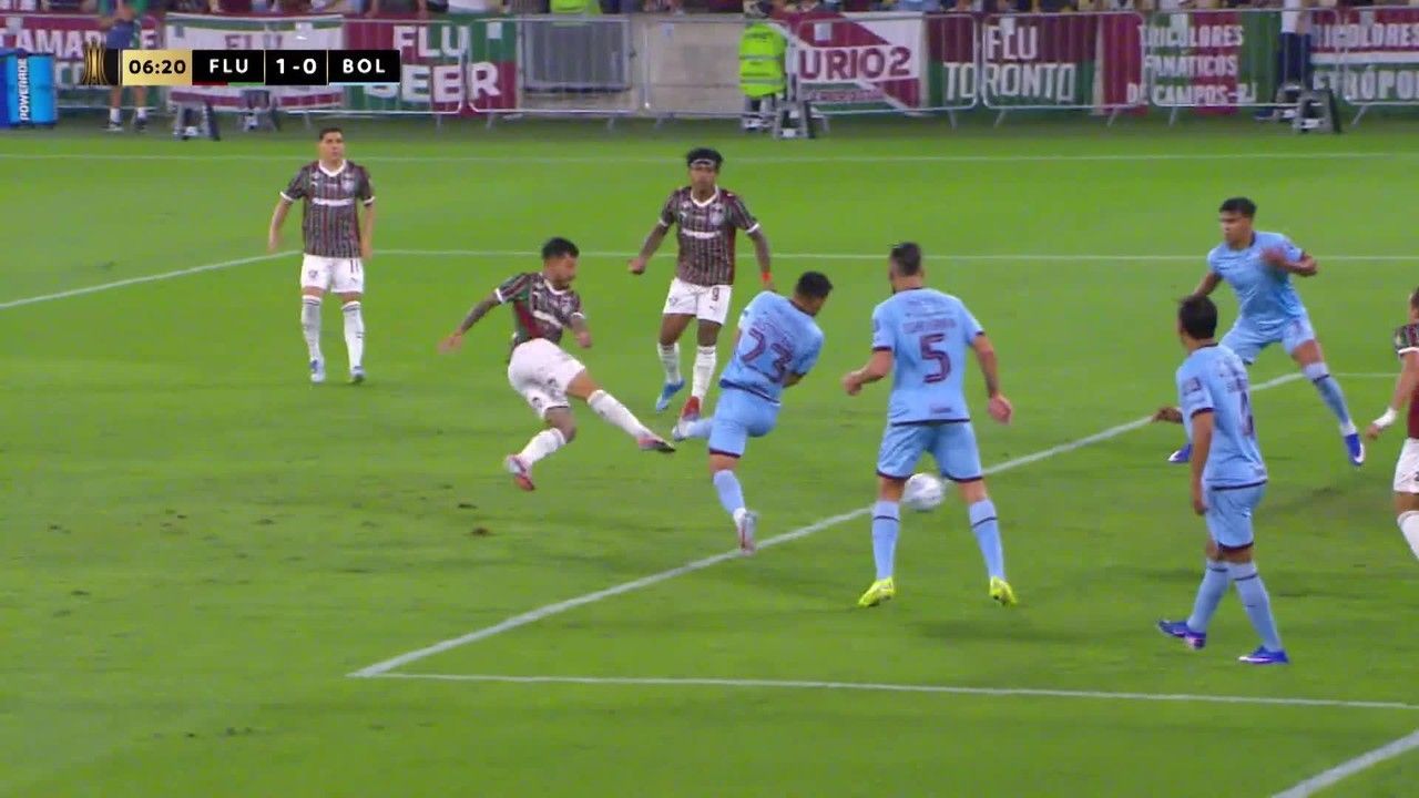 Carlos Melgar comemora gol no Maracanã