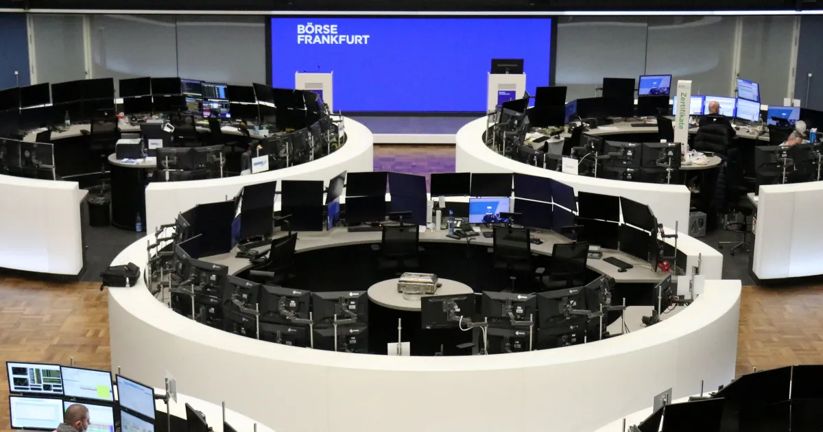 Painel de cotações em bolsa europeia