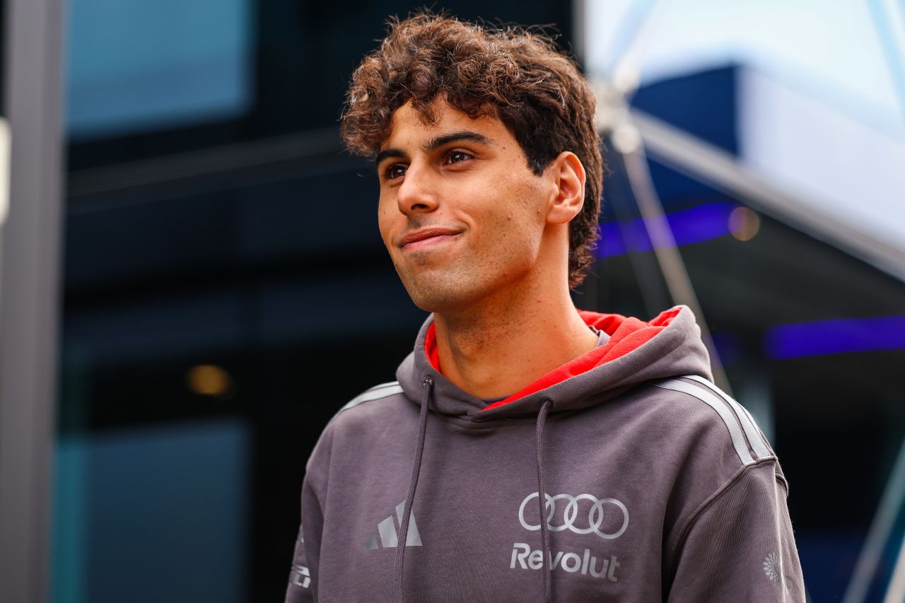 Gabriel Bortoleto pilotando pela Audi na F1 2026