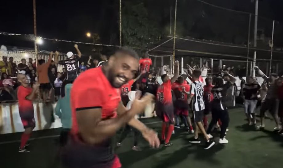 Jogadores do Botafogo comemorando o título da Copa Líder Noturna
