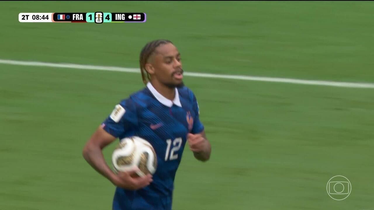 Bradley Barcola em ação pelo PSG